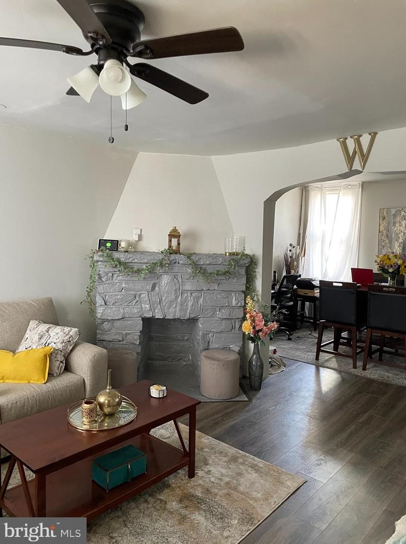 129 Springton Rd, Upper Darby PA  19082-4808 exterior