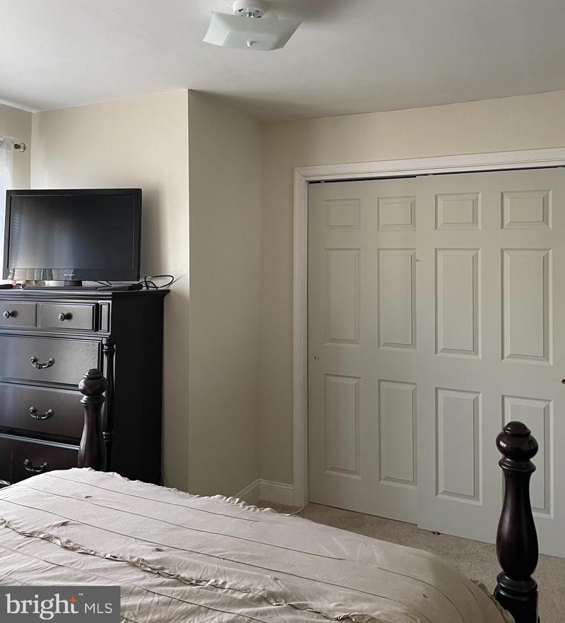 129 Springton Rd, Upper Darby PA  19082-4808 exterior