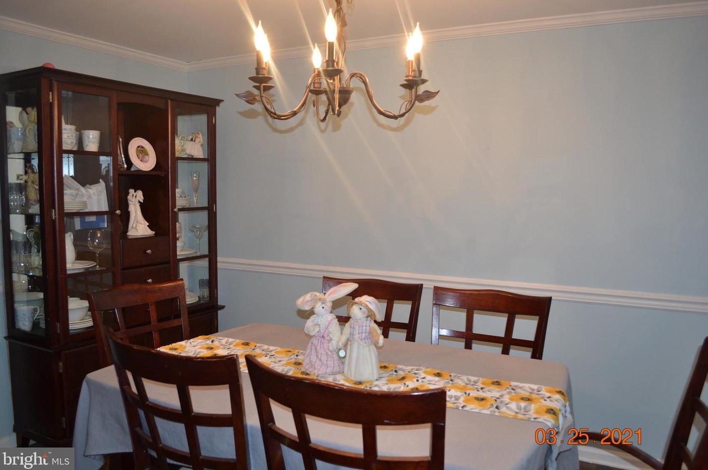 47 Colonial Cir, Chester PA  19014-1759 exterior