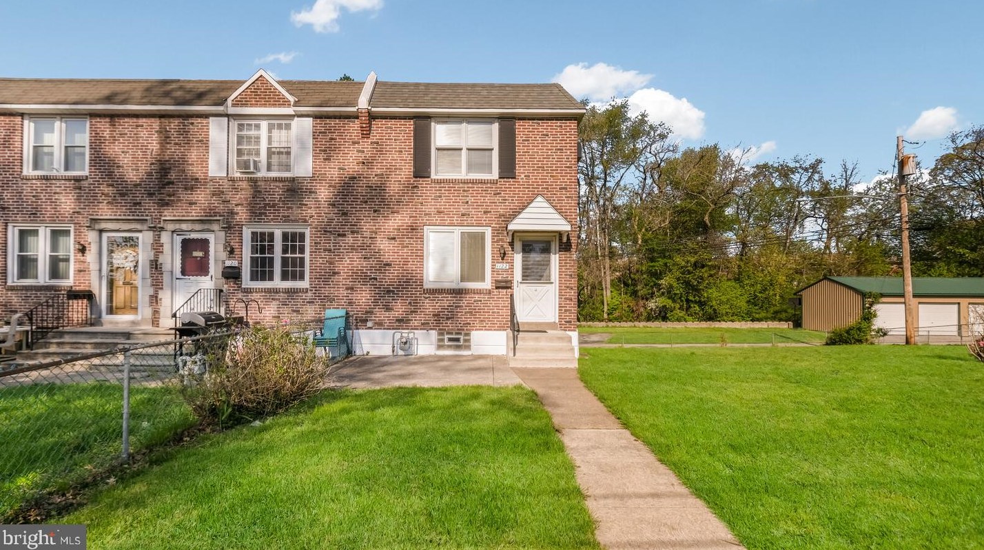 1122 Brookwood Ln, Manor, PA 19036
