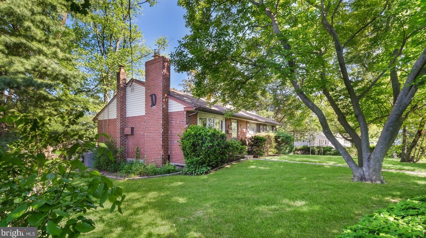 2590 Weir Rd, Chester, PA 19014