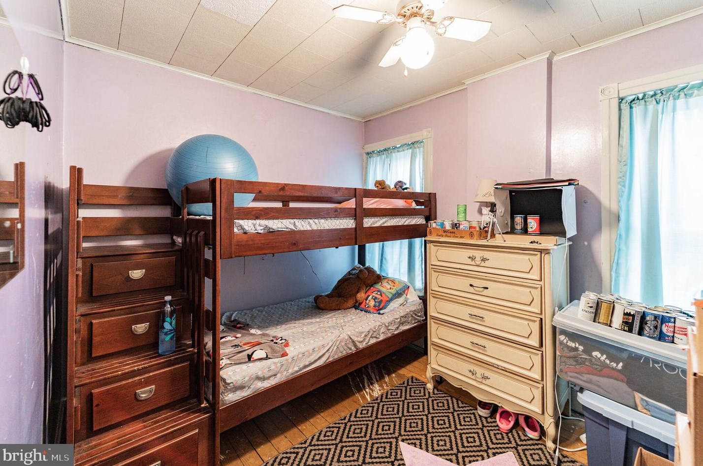 916 Saville Ave, Chester PA  19022-1403 exterior