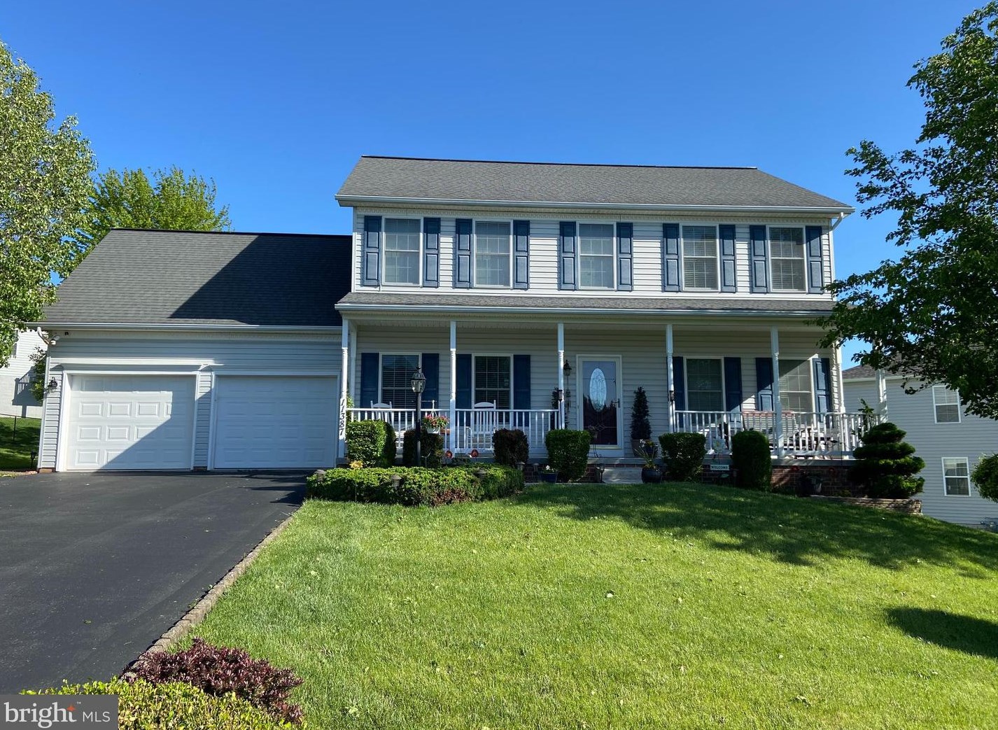 11387 Cross Fields Dr, Roadside, PA 17268-7609