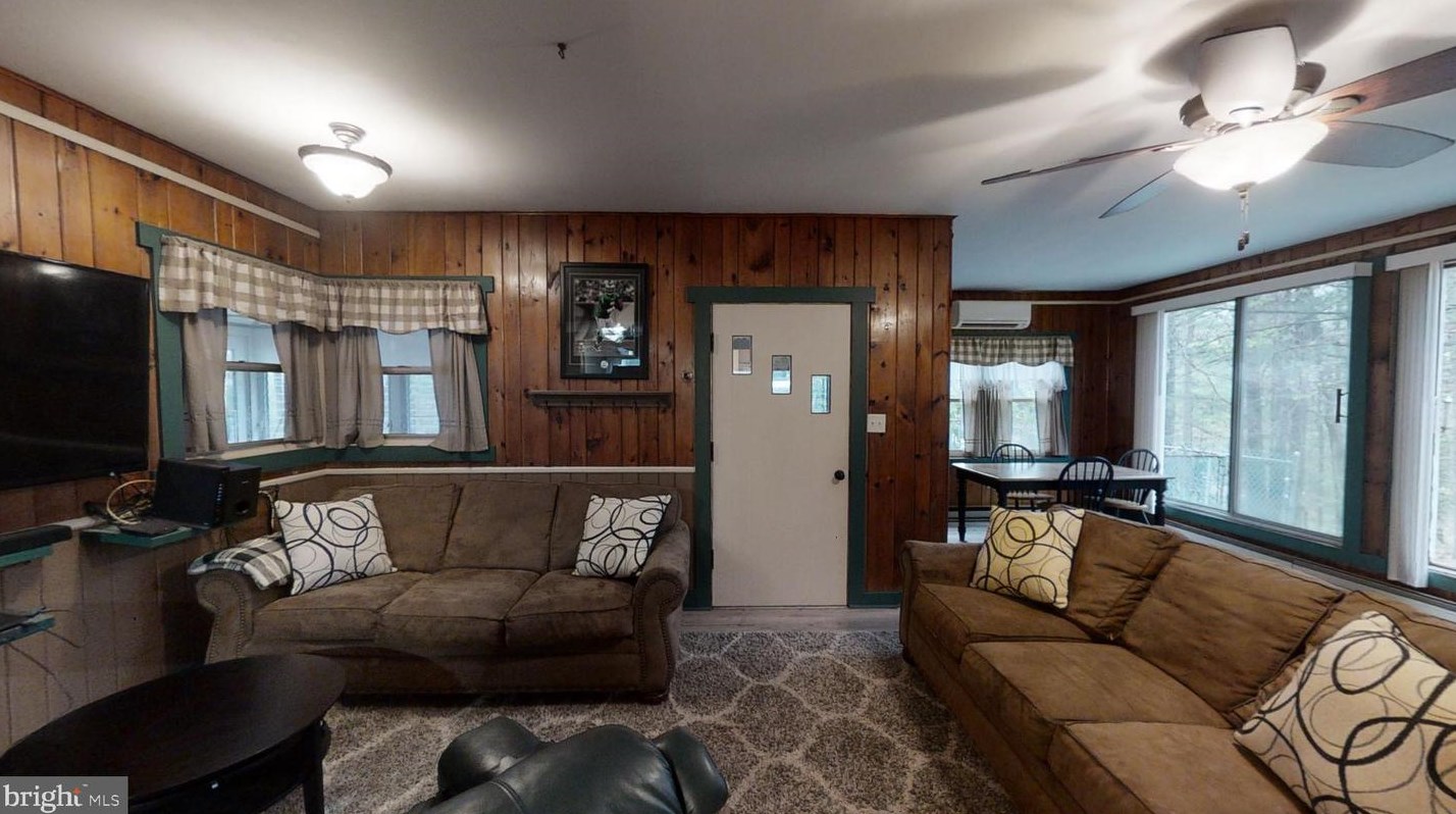 7729 Fern Grotto Cir, Fayetteville, PA 17222-9523