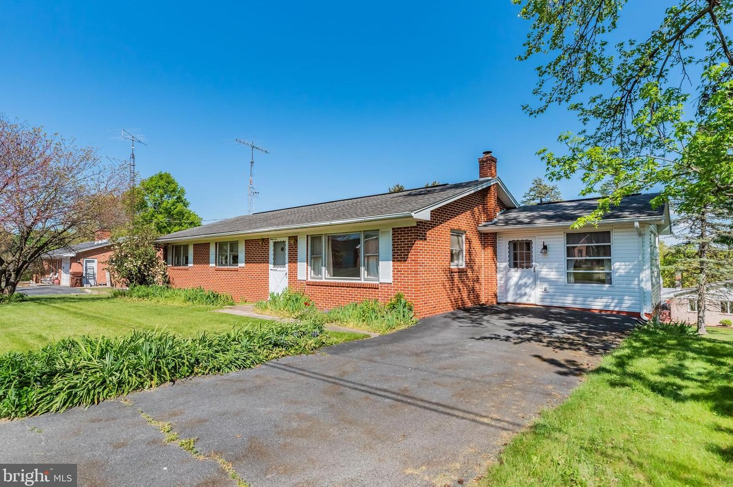 1003 Marvern Dr, Chambersburg, PA 17202-9471