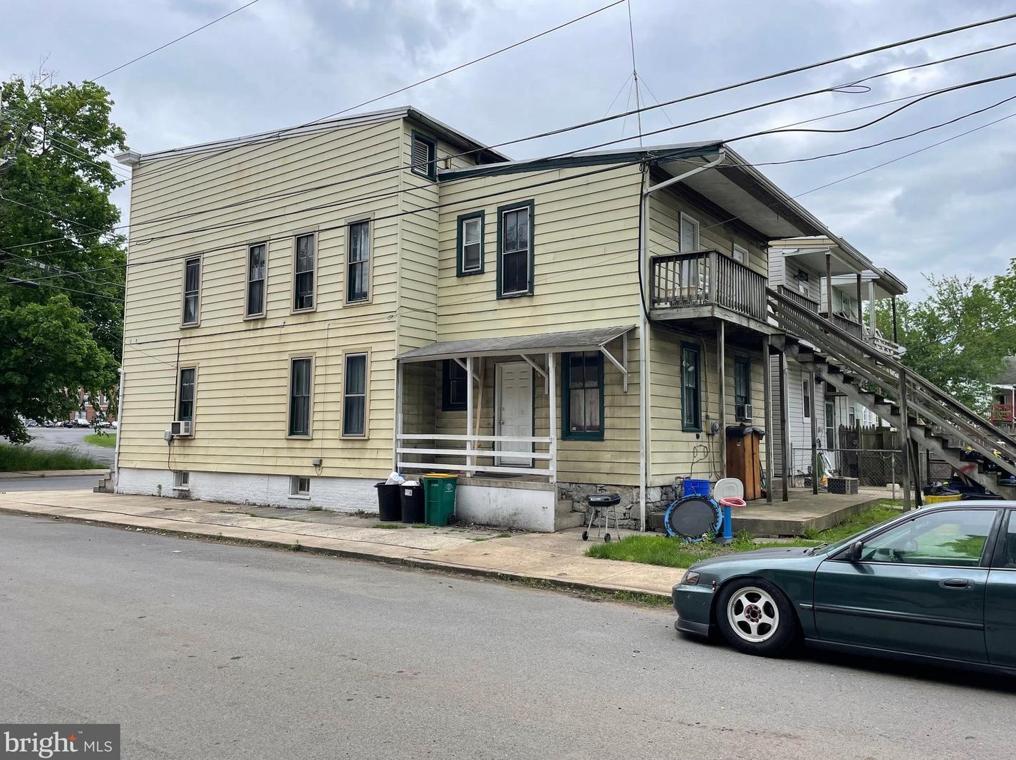 383 King St, Chambersburg, PA 17201-1519