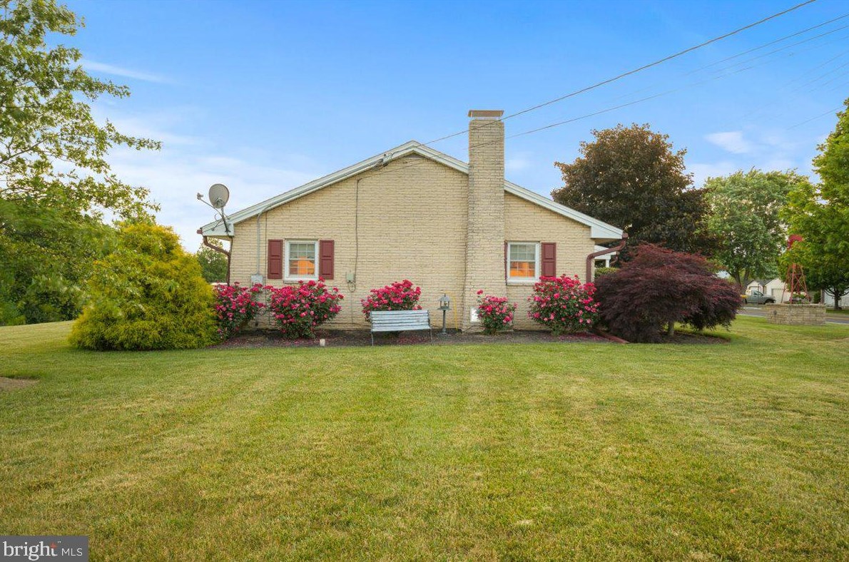 3928 Warm Spring Rd, Chambersburg, PA 17202-7103