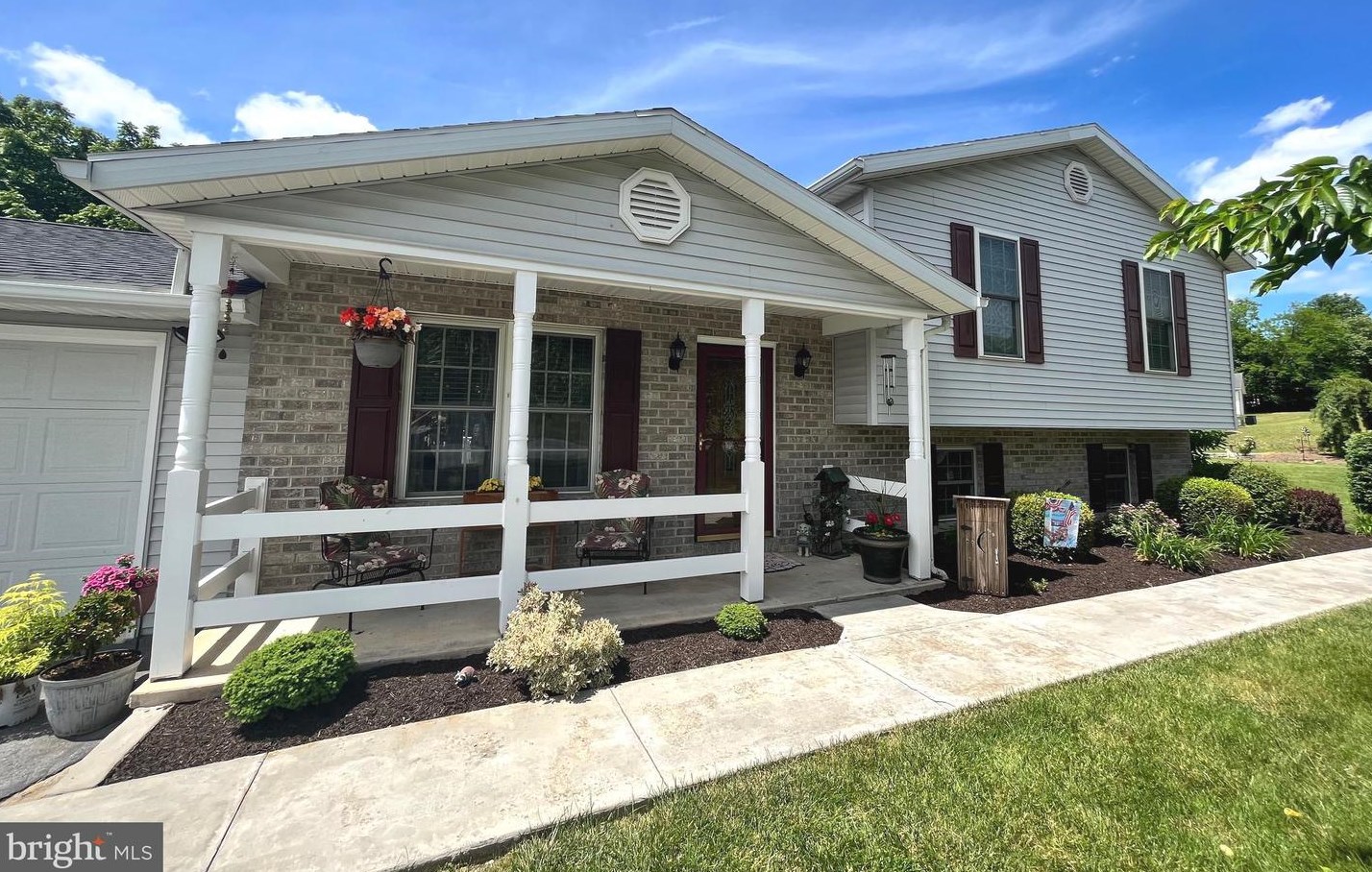 1271 Mallard Dr, Chambersburg, PA 17202-7638