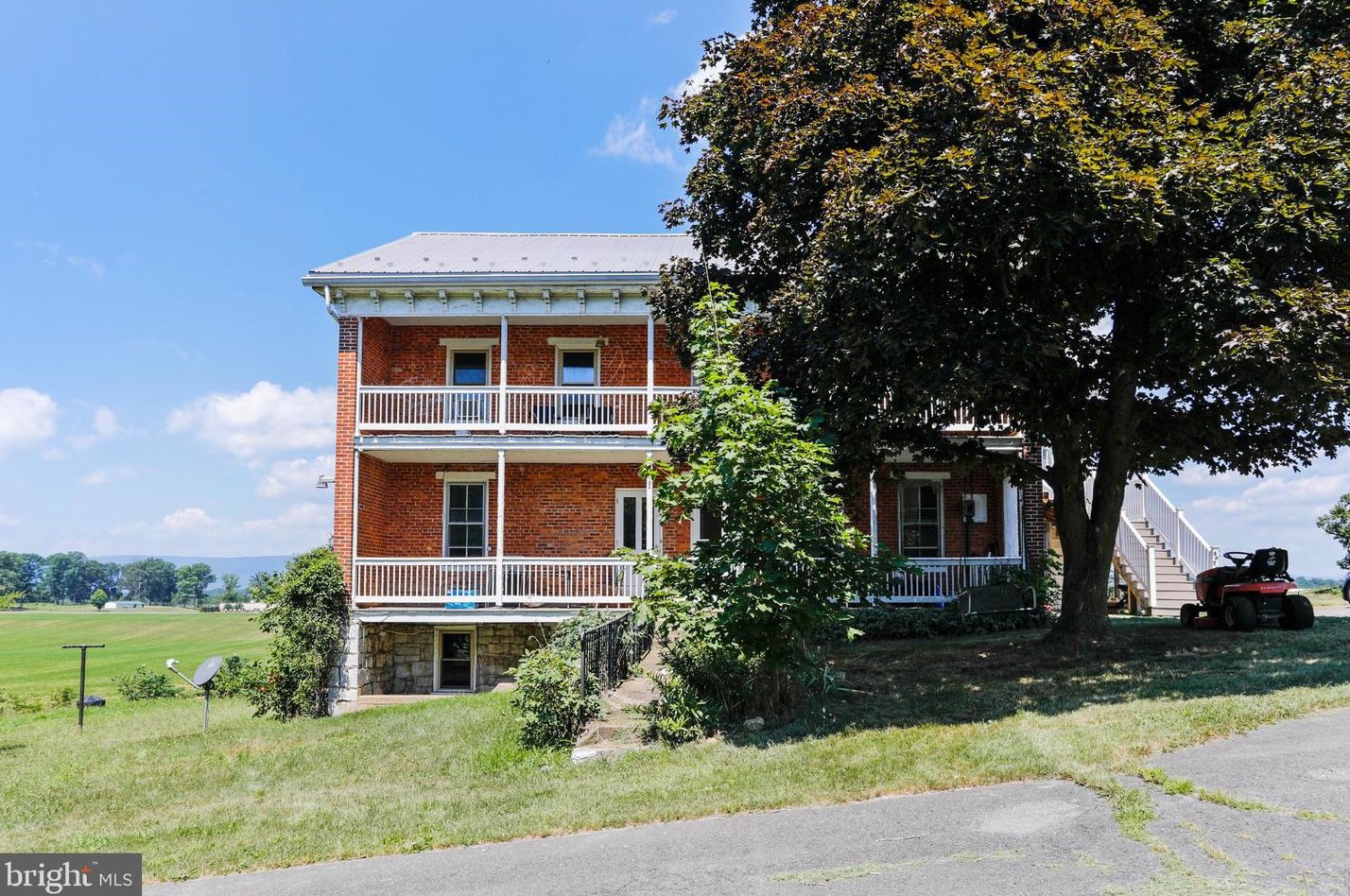 4891 Letterkenny Rd, Chambersburg, PA 17201-8303