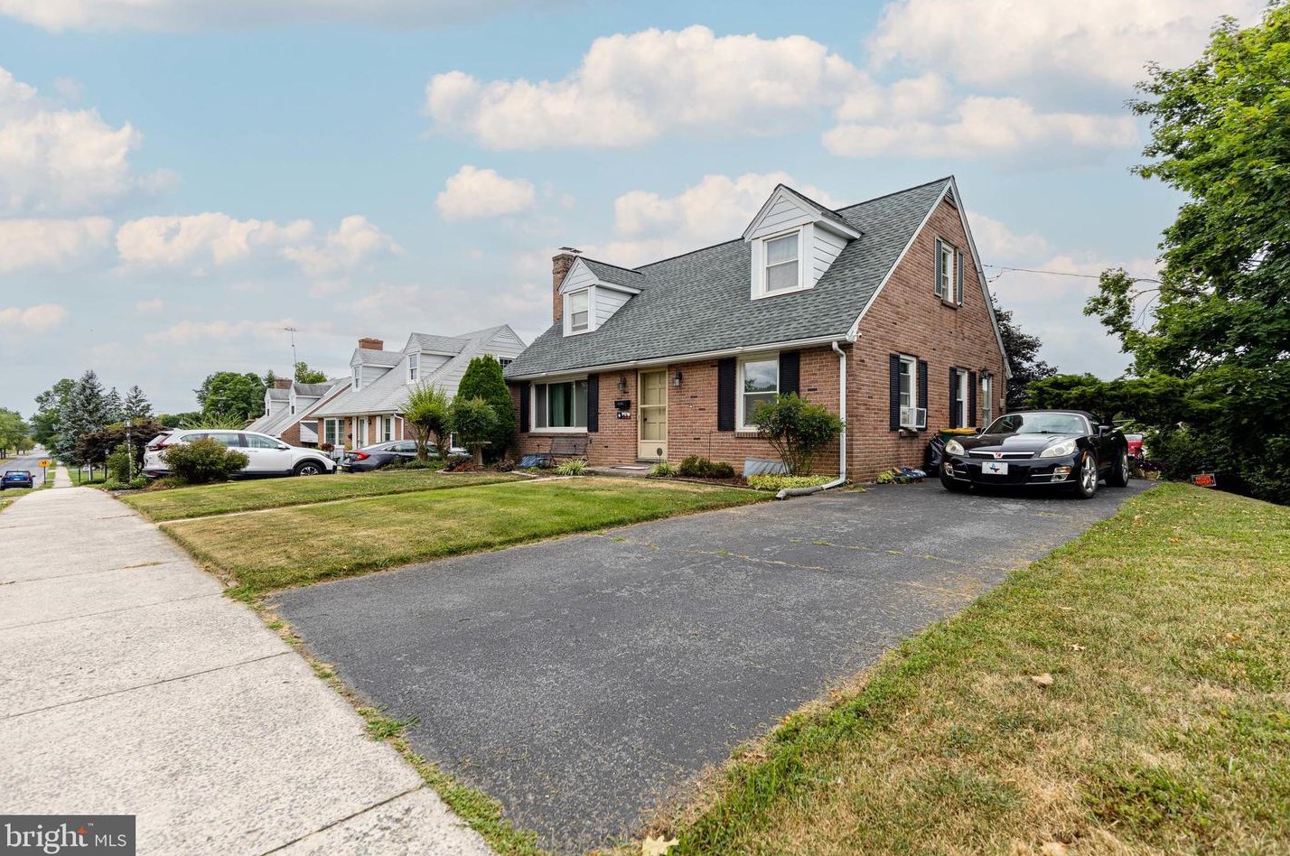 343 Grandview Ave, Chambersburg, PA 17201-1025