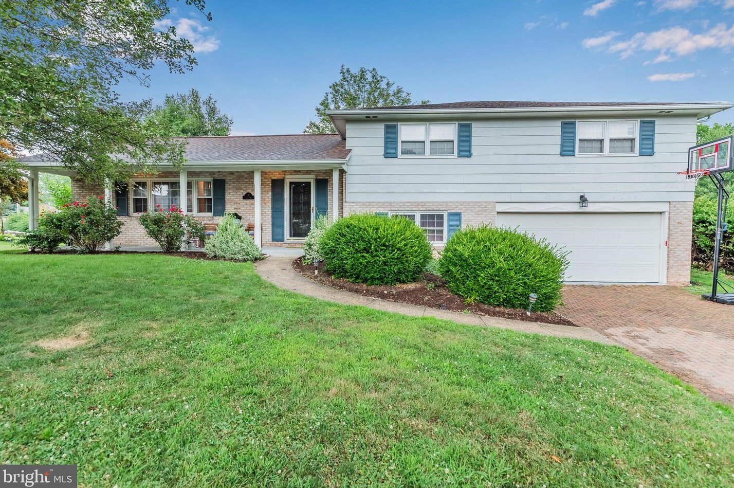 173 Colonial Dr, Chambersburg, PA 17202-4603