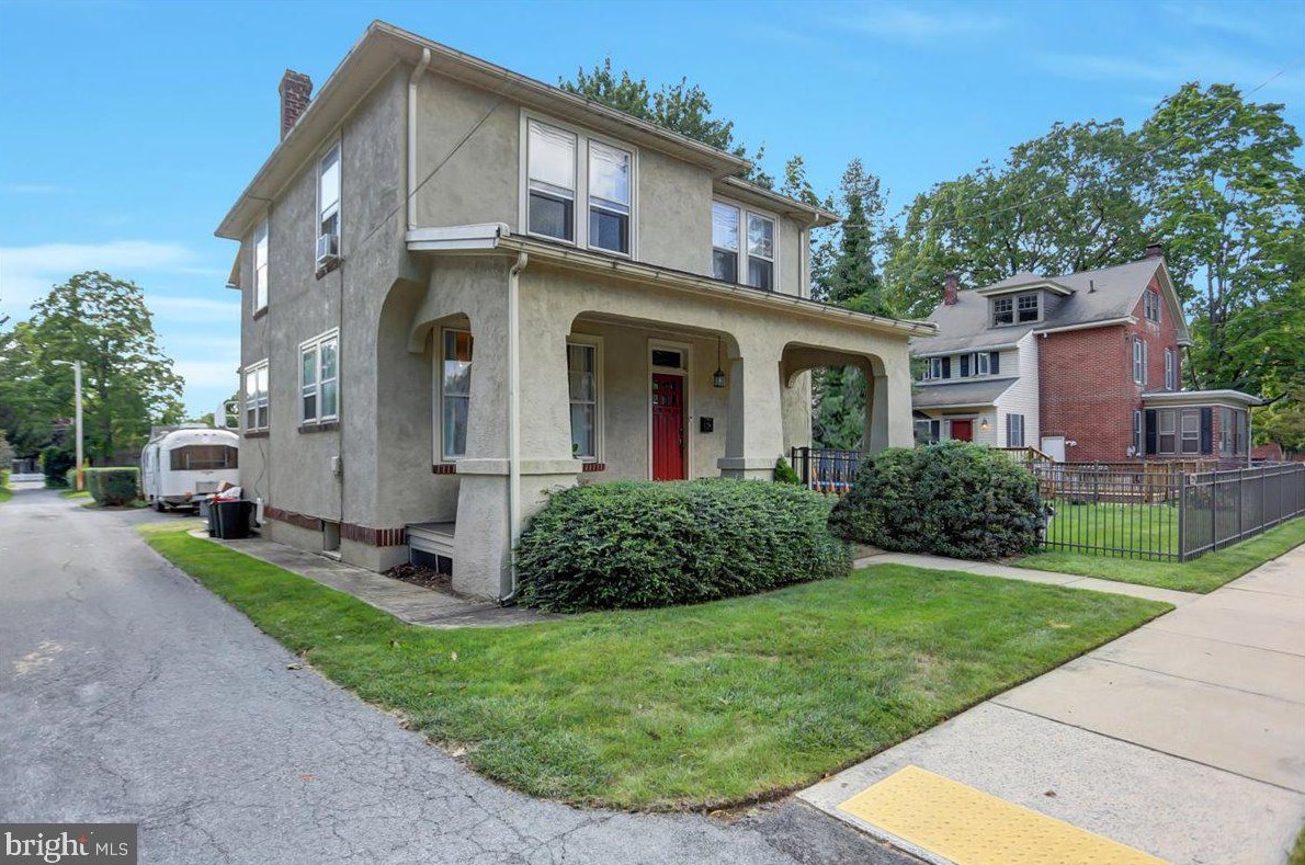 224 Ramsey Ave, Chambersburg, PA 17201-1232