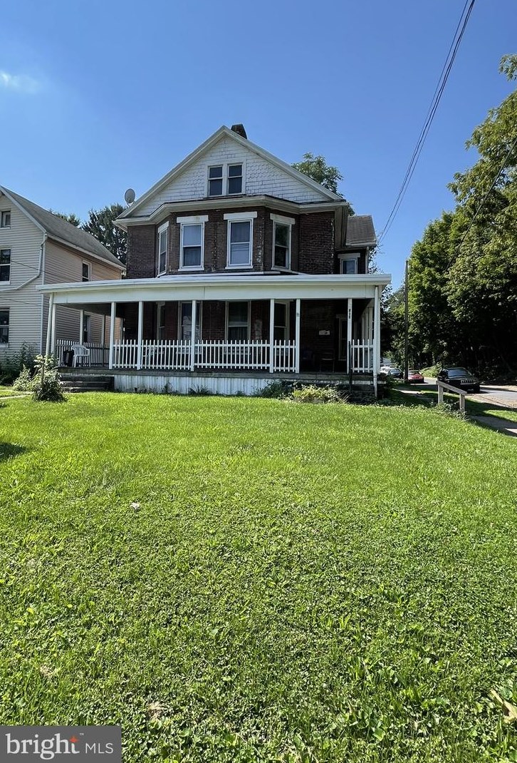 418 King St, Chambersburg, PA 17201-1616