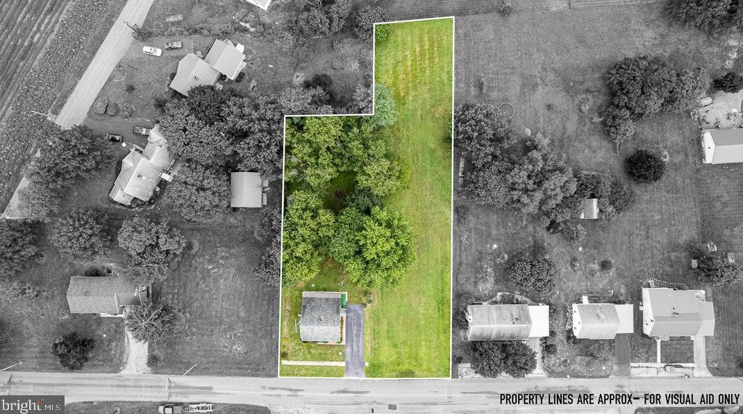 86 Coble Rd, Saint Thomas, PA 17252-9618