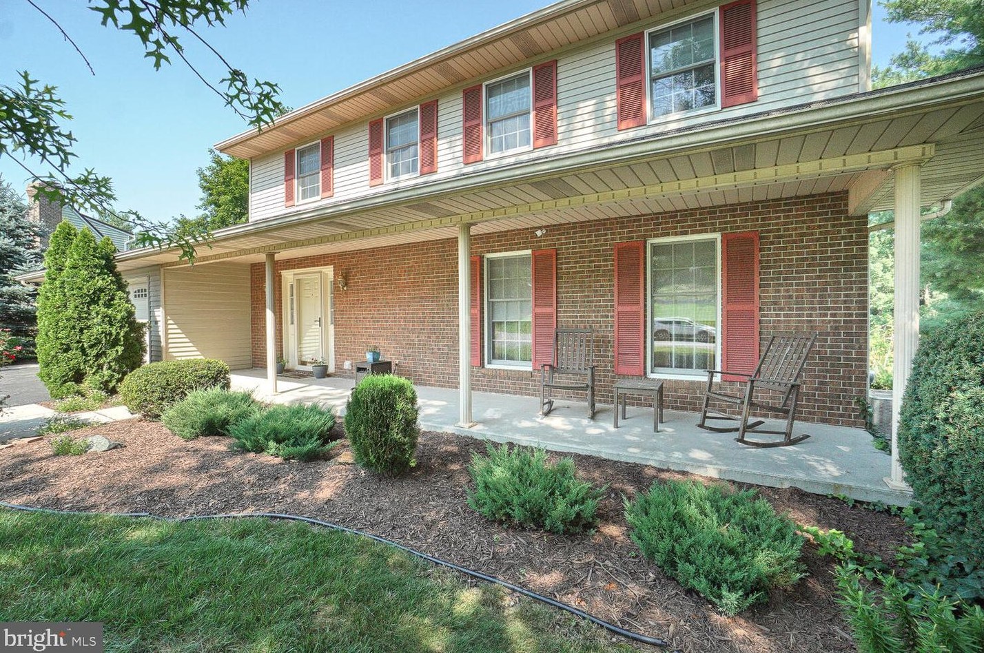 11665 Woodlea Dr, Roadside, PA 17268-9344