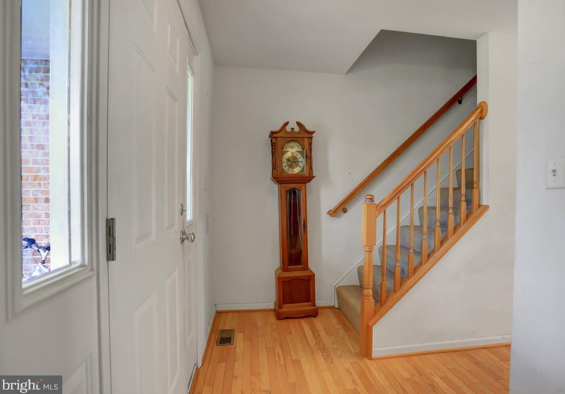 584 Fern Ln, Chambersburg, PA 17202-8098
