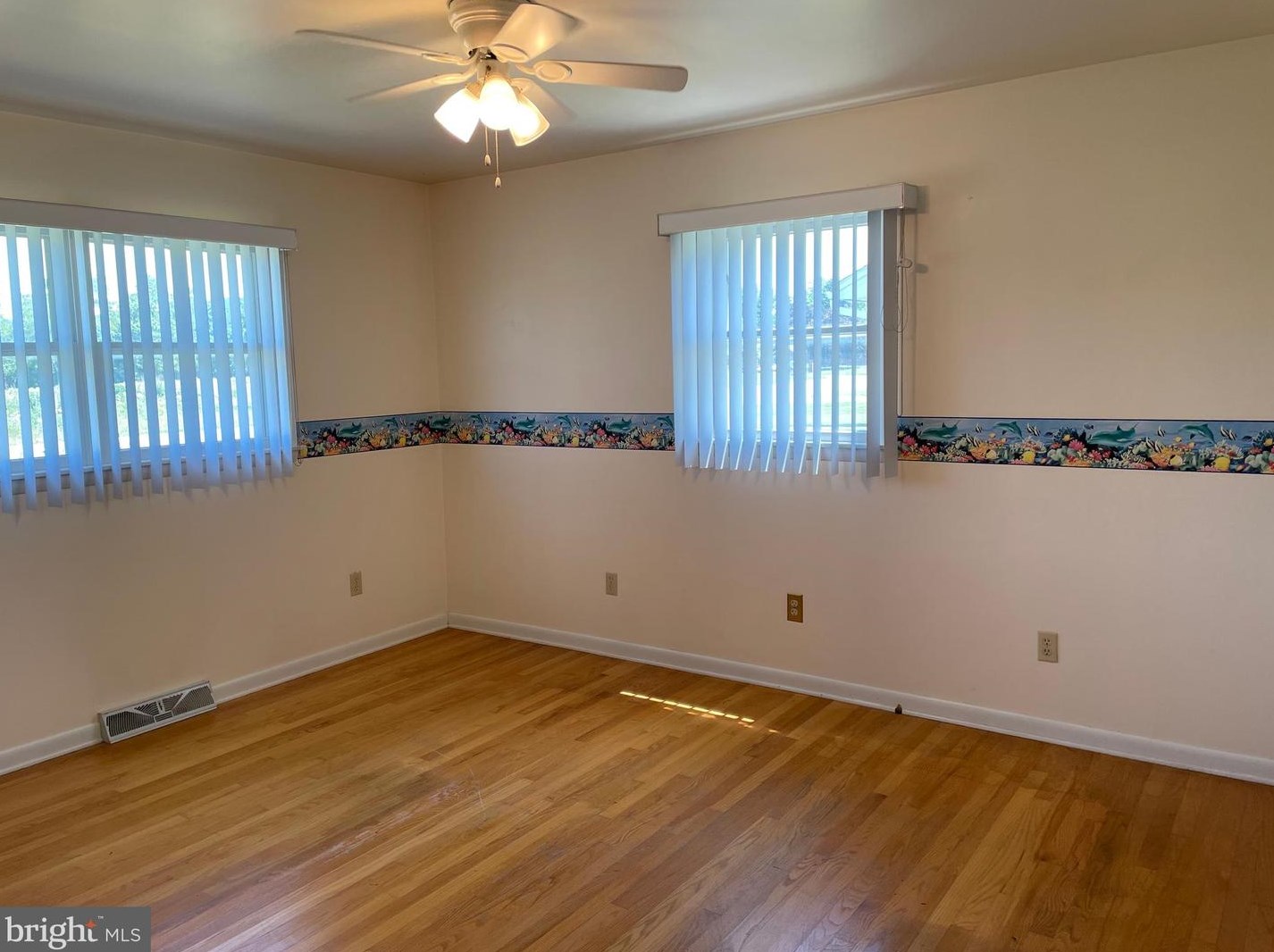 4124 Lincoln Way, Fayetteville PA  17222-1125 exterior