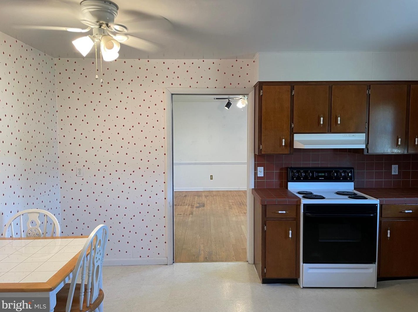 4124 Lincoln Way, Fayetteville PA  17222-1125 exterior