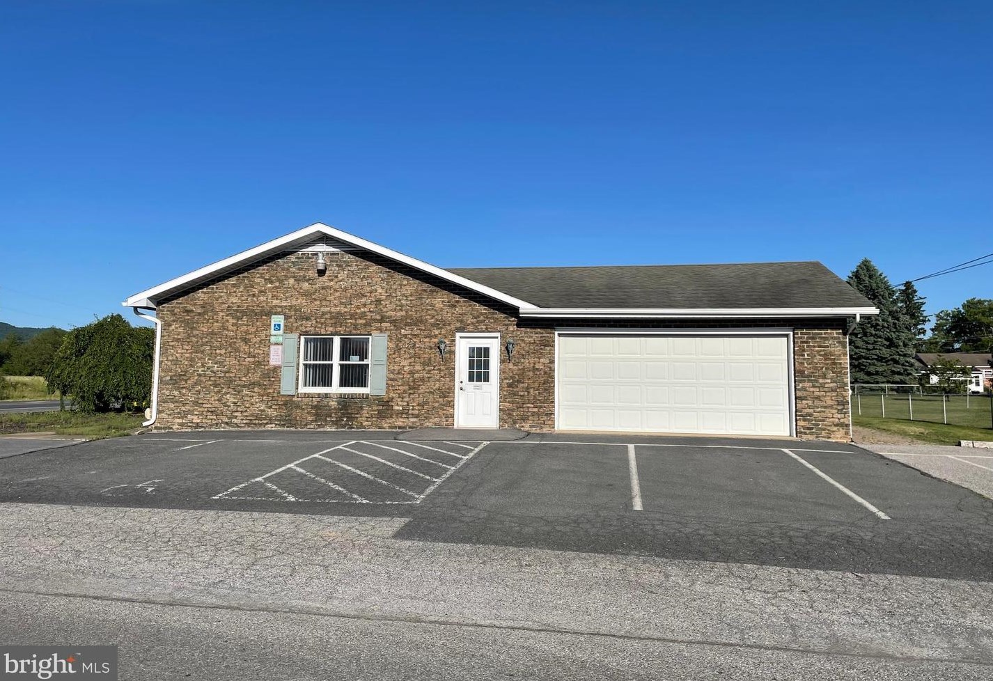 4124 Lincoln Way, Fayetteville PA  17222-1125 exterior