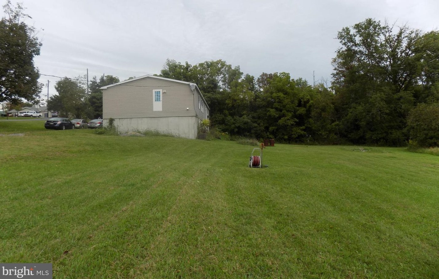 4027 Shatzer St, Chambersburg, PA 17202-8274