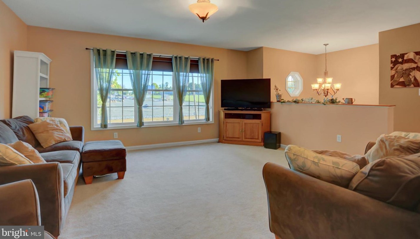 12 Feaster Rd, Chambersburg PA 17202-9262 exterior