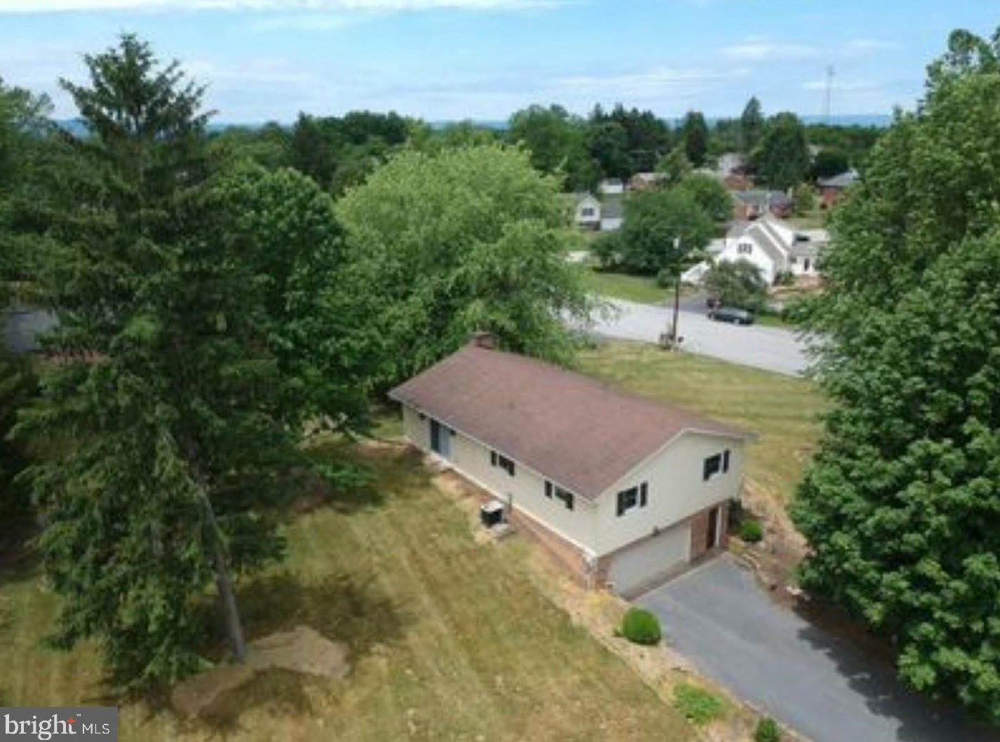 14370 Greenview Dr, Upton, PA 17225