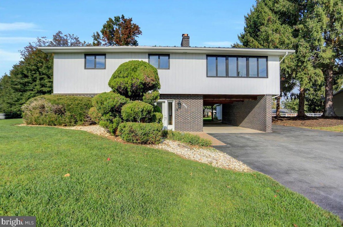 2933 Philadelphia Ave, Chambersburg, PA 17201-8967
