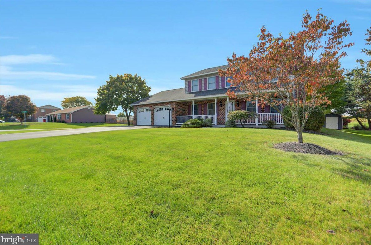 913 Blueberry Ln, Chambersburg, PA 17202-7507