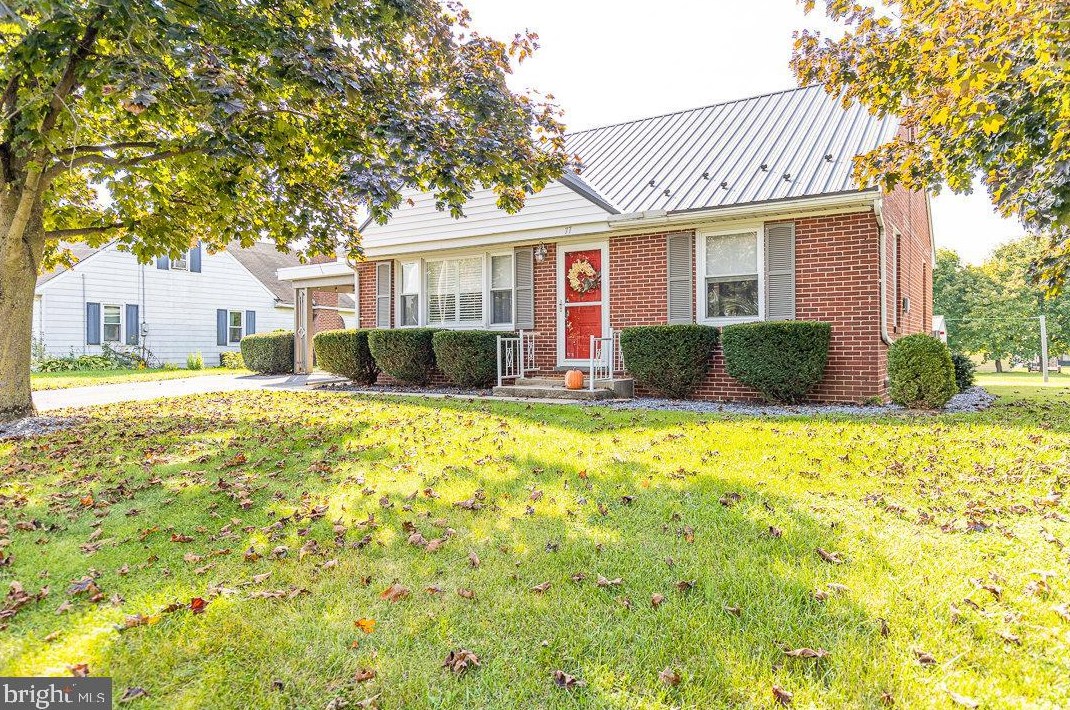 77 Coble Rd, Chambersburg, PA 17202-9431