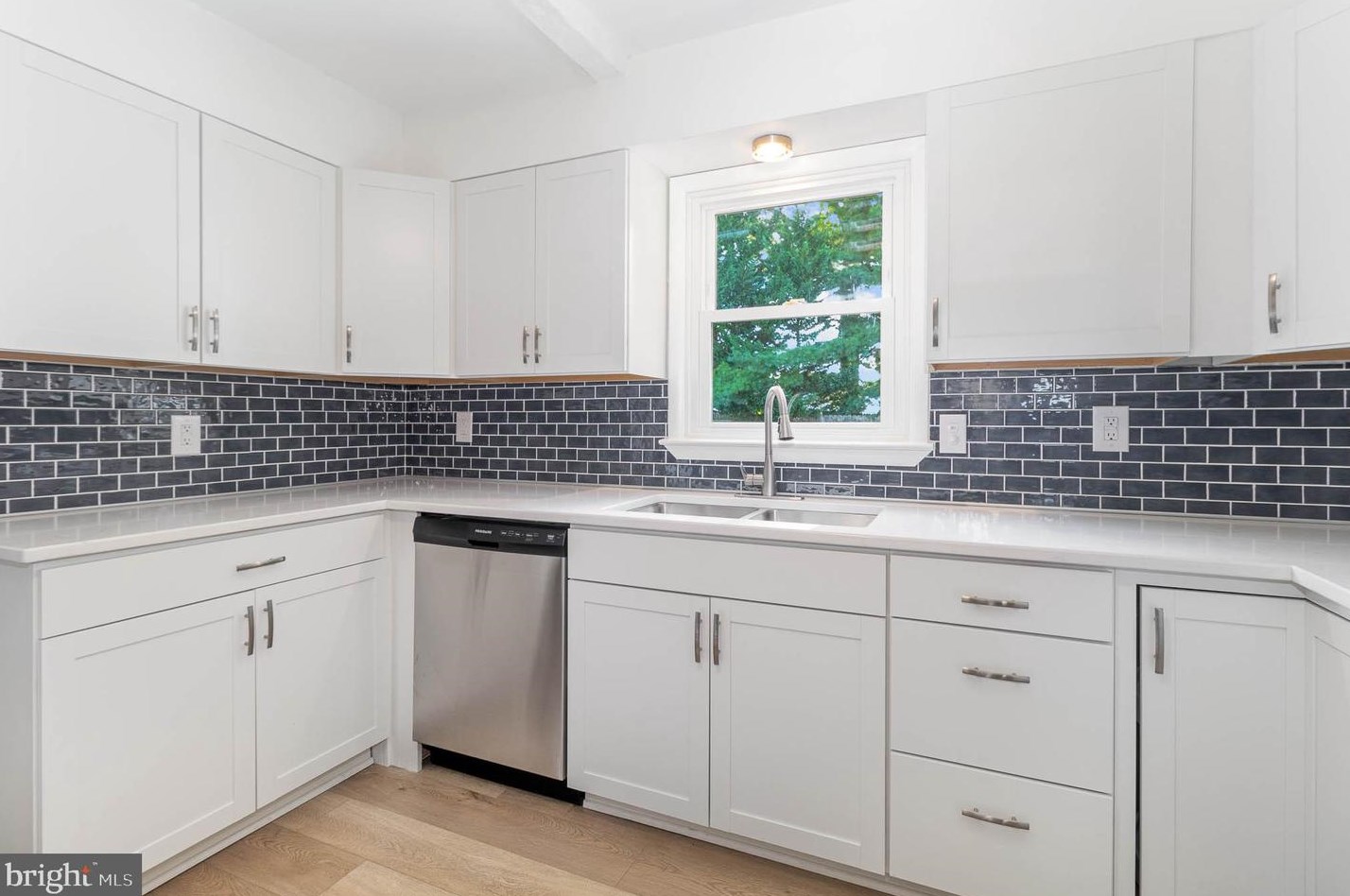 1069 Leidig Dr, Chambersburg, PA 17201-2815