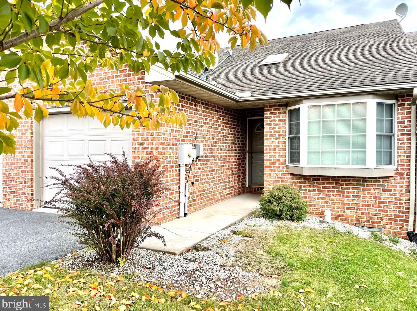 1252 Progress Rd, Chambersburg, PA 17201-3244