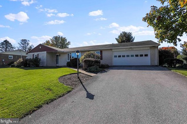 218 Meadow Ln, Chambersburg, PA 17202-4447