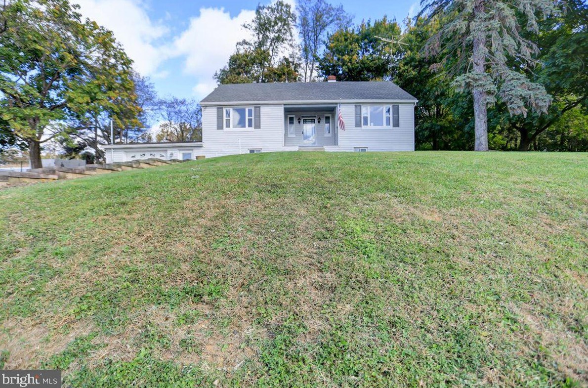 8919 Goods Dam Rd, Roadside, PA 17268