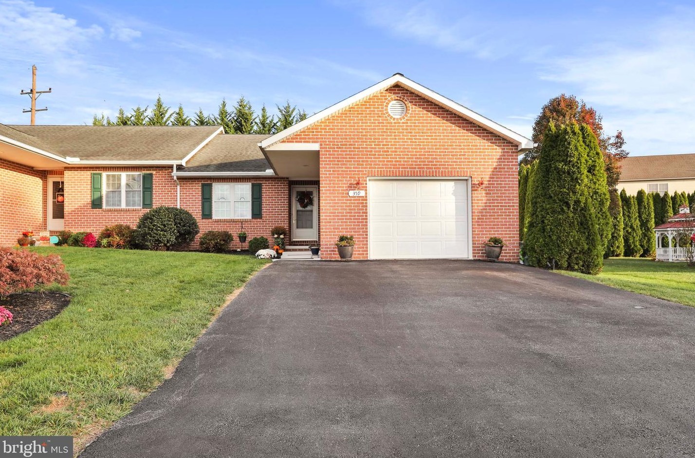 359 Nova Dr, Upton, PA 17225-1545