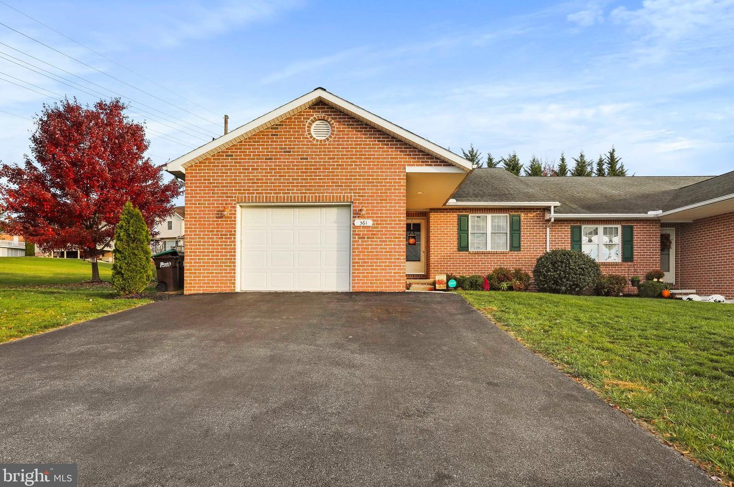 361 Nova Dr, Upton, PA 17225