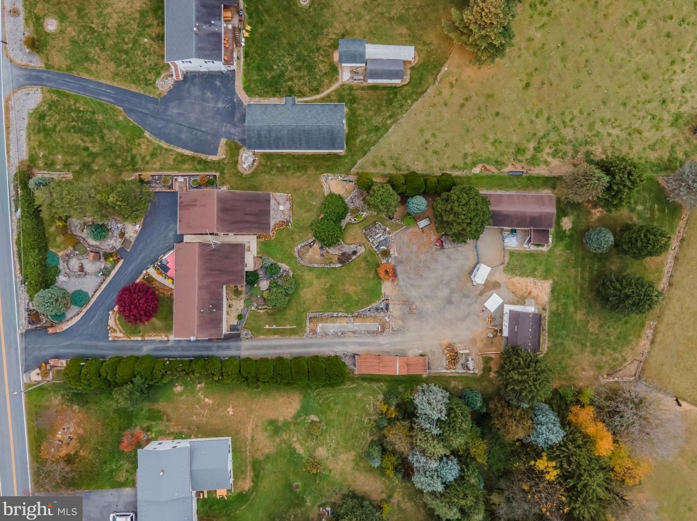 5783 Buttermilk Rd, Roadside, PA 17268-9633
