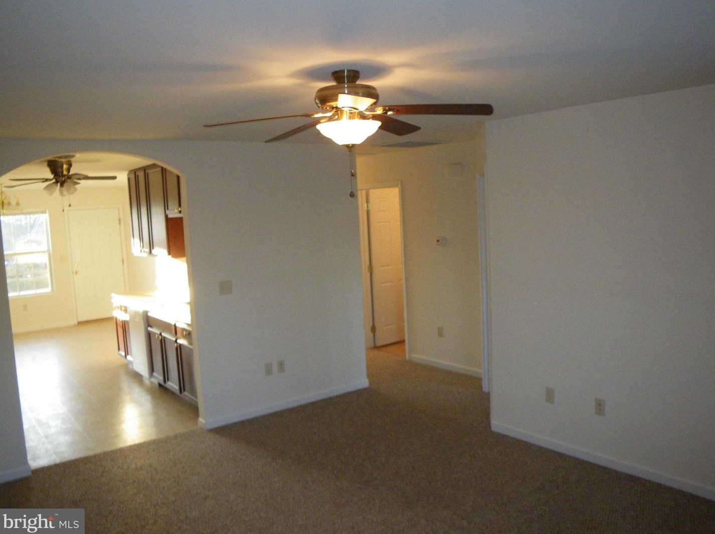 2739 Roosevelt Dr, Chambersburg, PA 17201