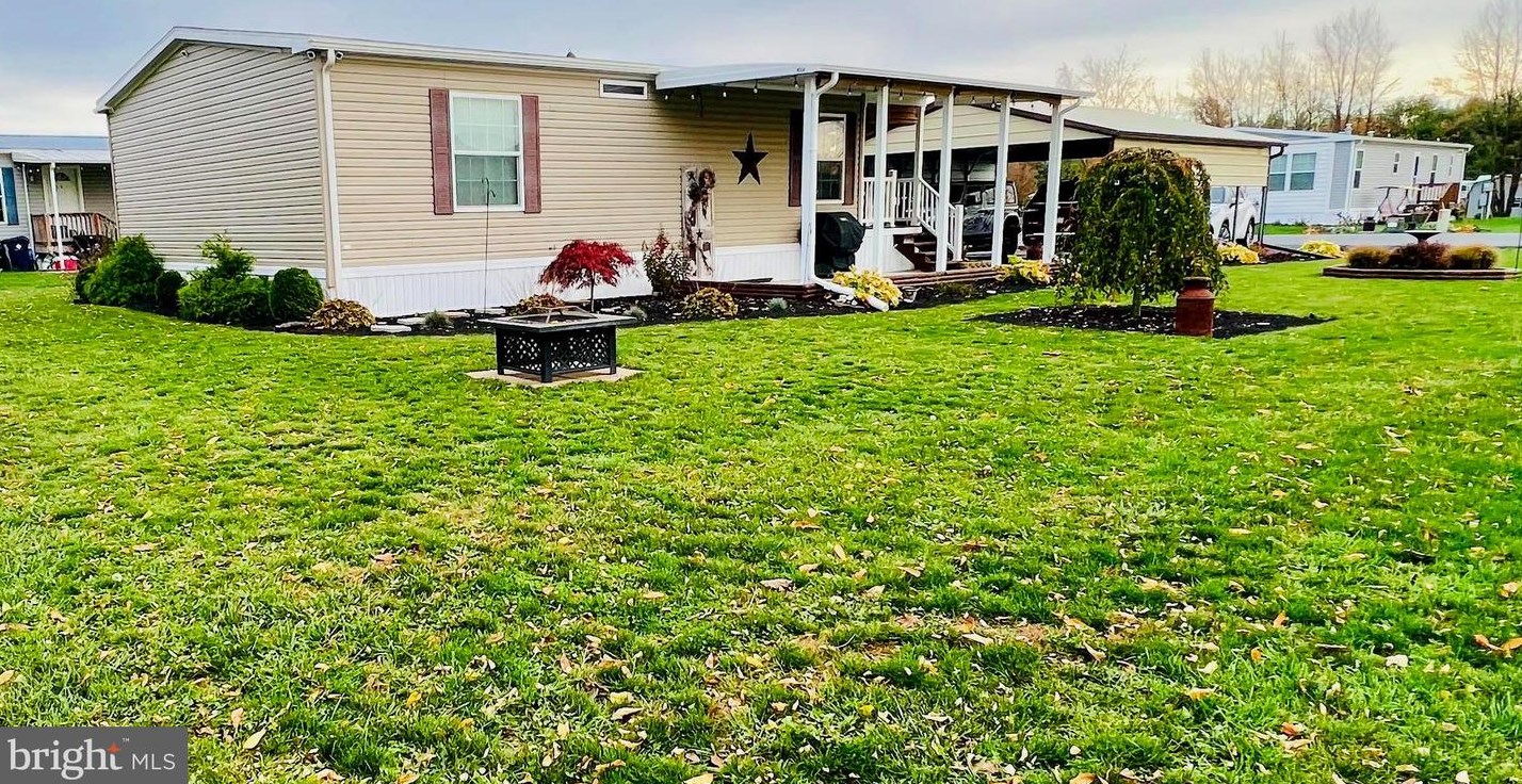 63 Maizefield Dr, Lees Cross Roads, PA 17257