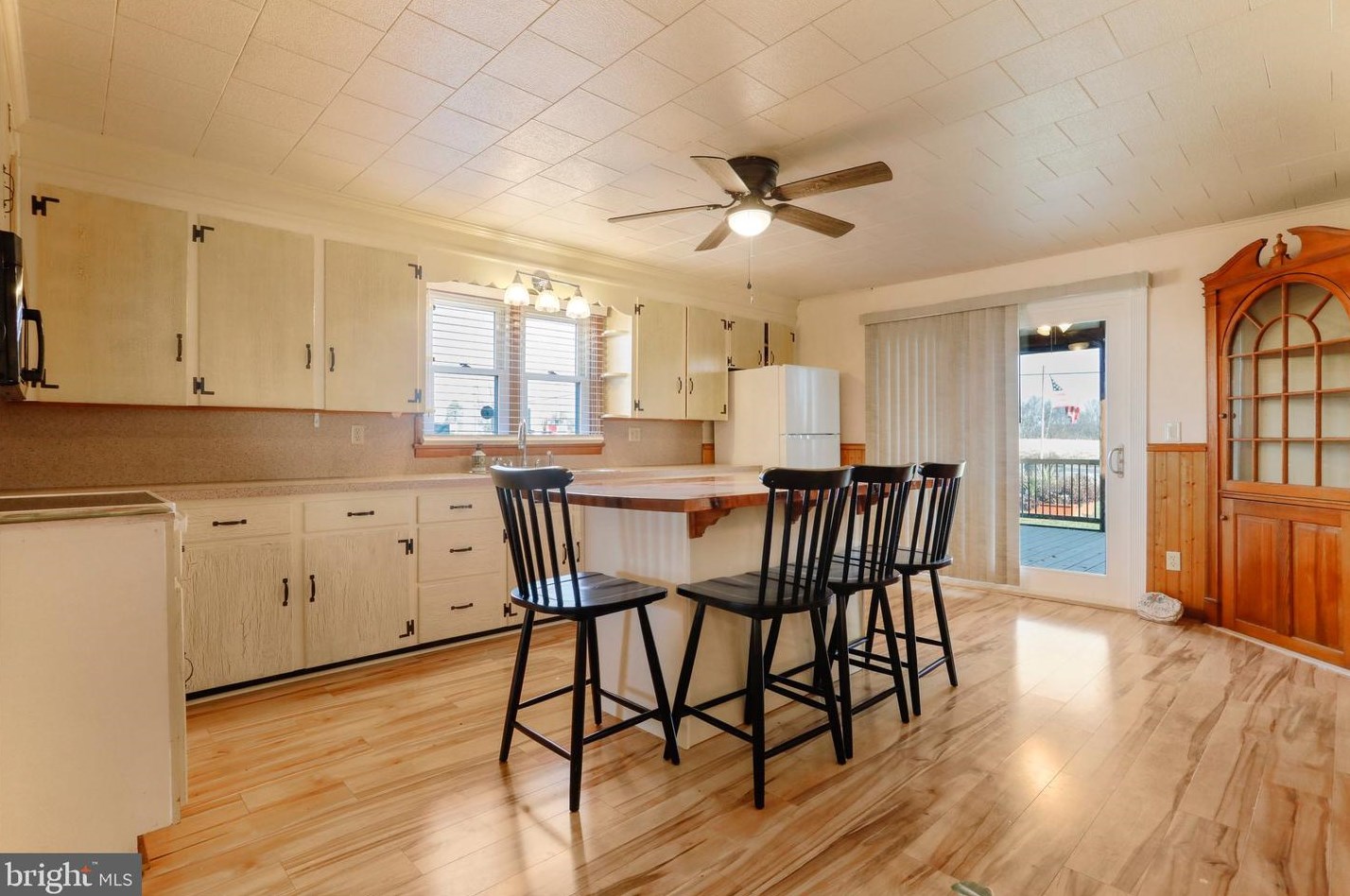 9932 Buchanan Trl, Dickey, PA 17236-9586