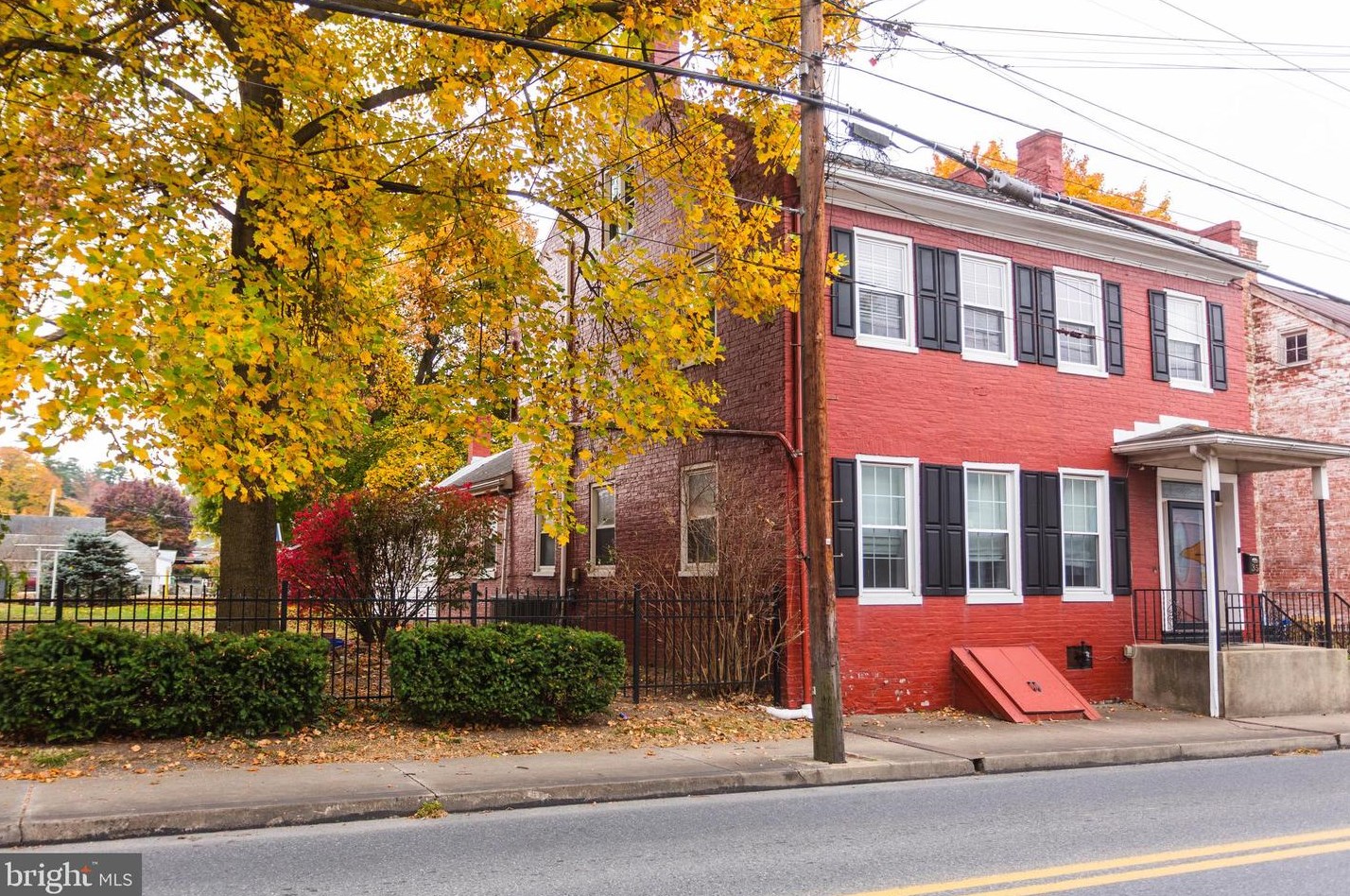 35 Church St, Roadside, PA 17268-1219