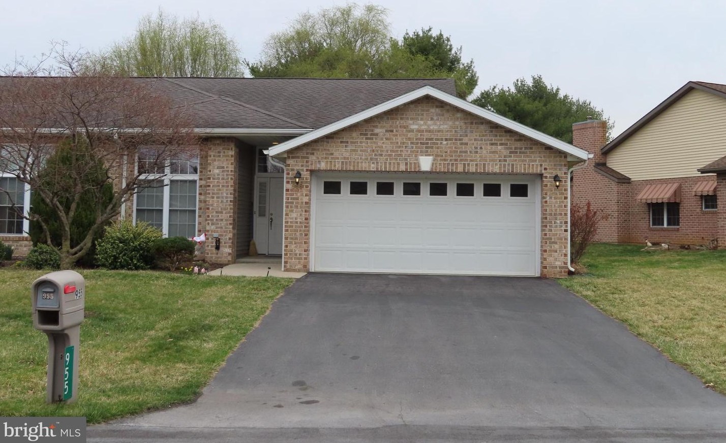 955 Geyer Dr, Chambersburg, PA 17201