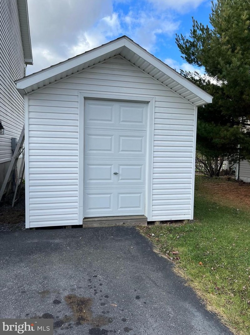 3847 Mountain Shadow Cir, Fayetteville PA  17222-9342 exterior