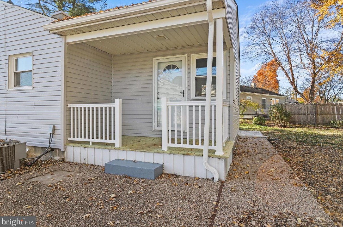 121 Lincoln Dr, Fayetteville PA  17222-1009 exterior