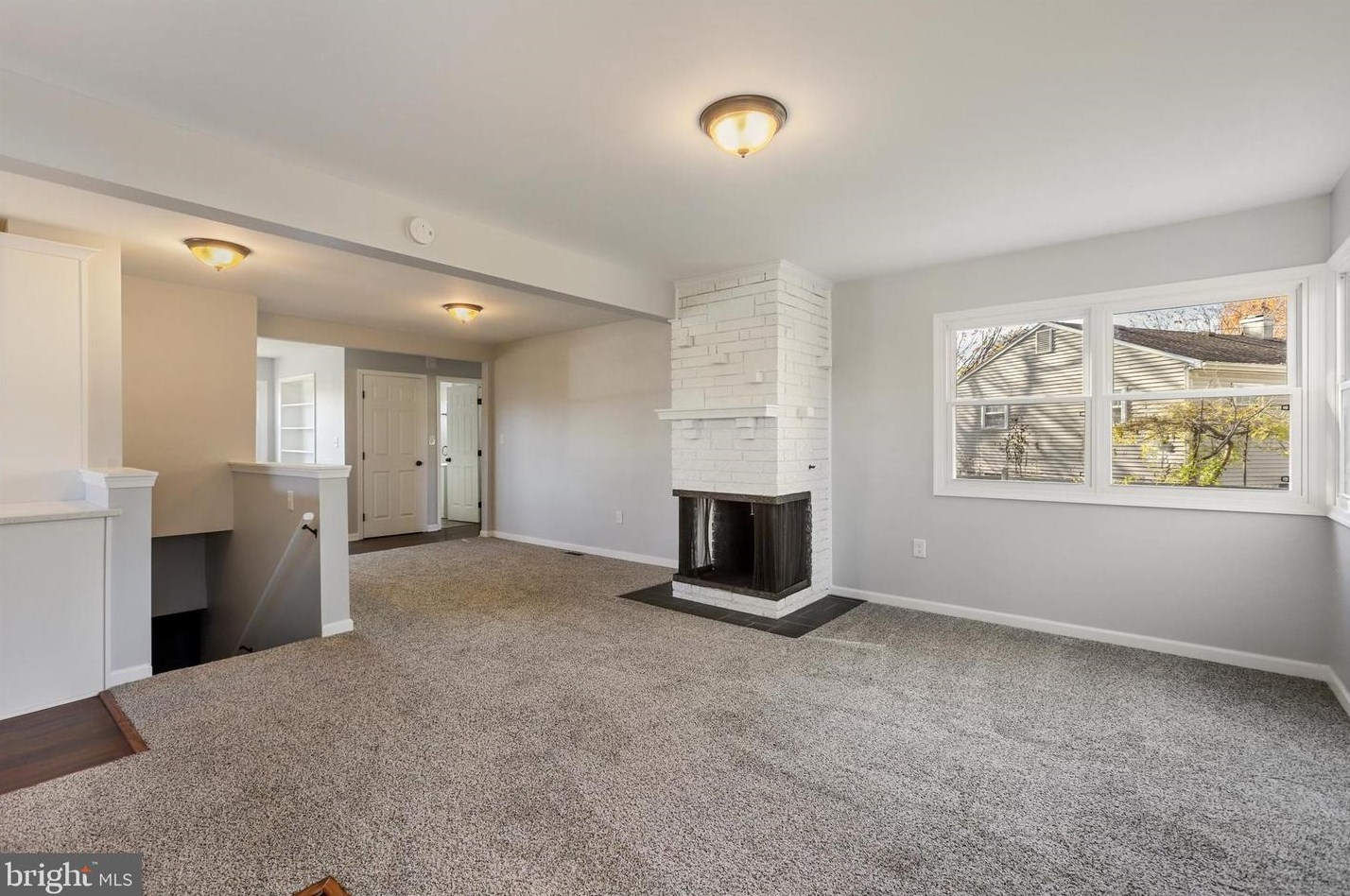 121 Lincoln Dr, Fayetteville PA  17222-1009 exterior