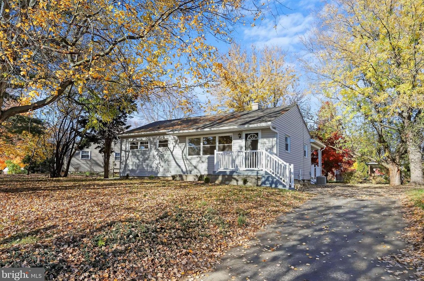 121 Lincoln Dr, Fayetteville PA  17222-1009 exterior