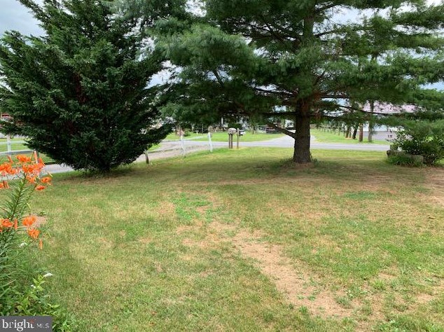 5298 Race Track Rd, Saint Thomas, PA 17252
