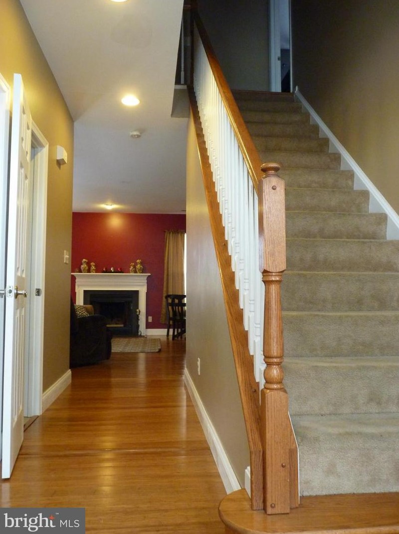 3650 Rolling Hills Dr, Upton, PA 17225
