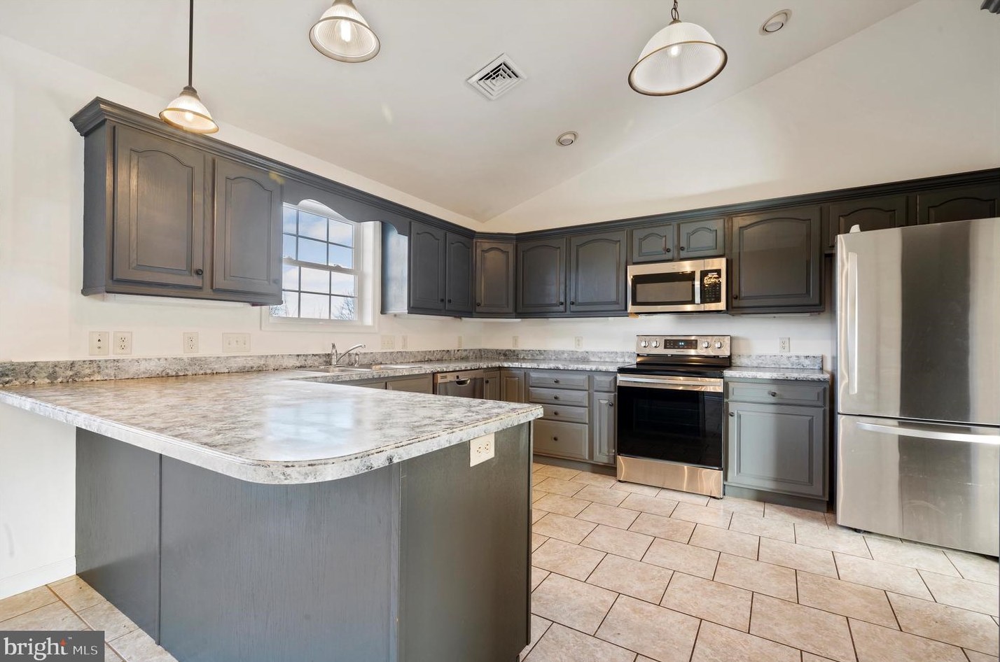 15379 Summit Farm Dr, Charmian, PA 17214