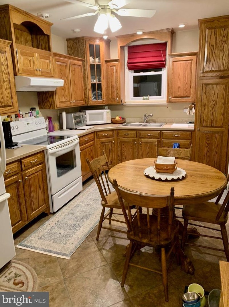 205 &amp 207 N Potomac St, Roadside, PA 17268