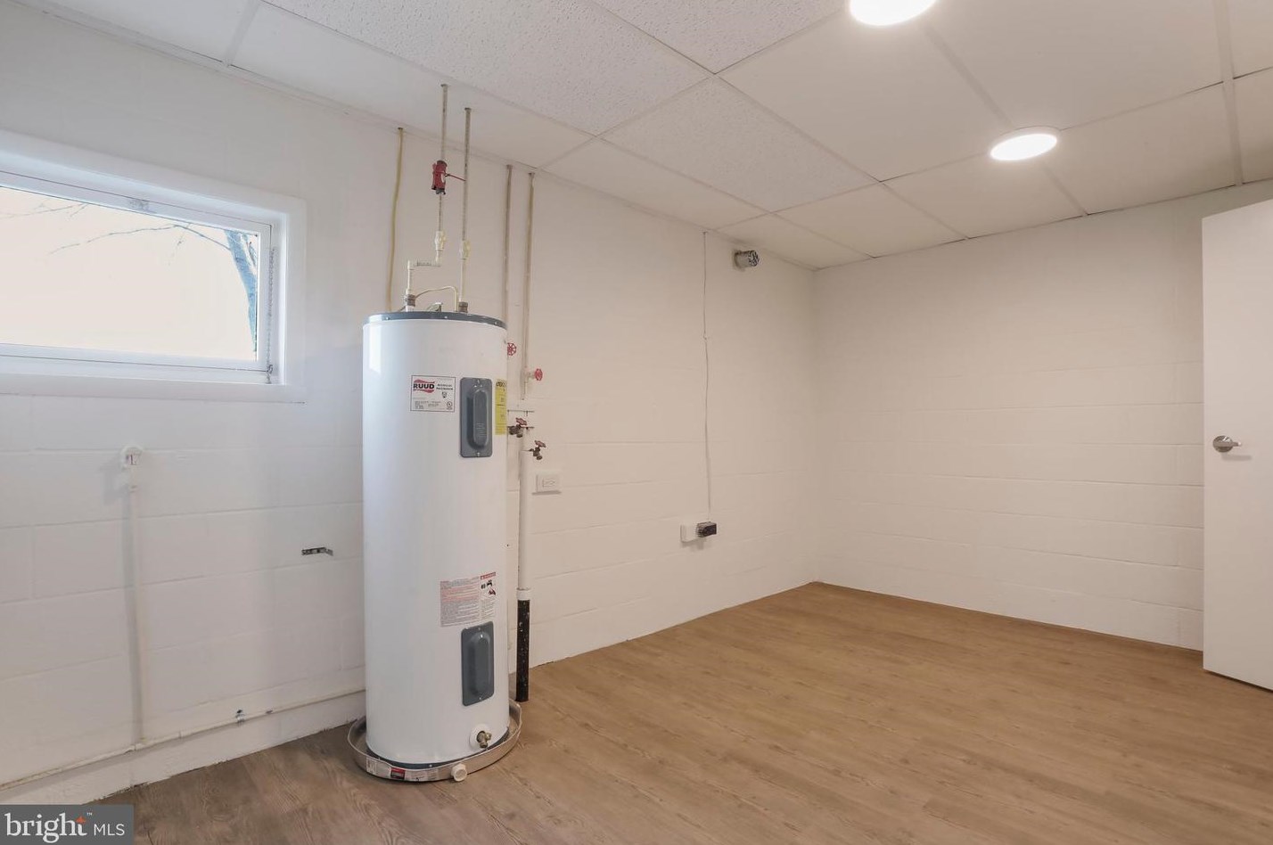 6456 Wayne Hwy, Roadside PA  17268-9622 exterior